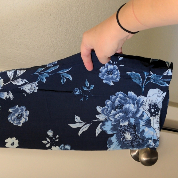 Pants - Picture 2 of 4